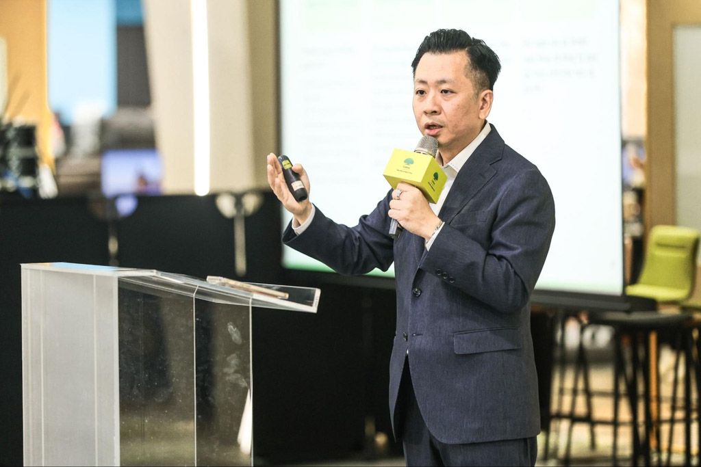 cathay financial group and long term strategy in vietnam (2)