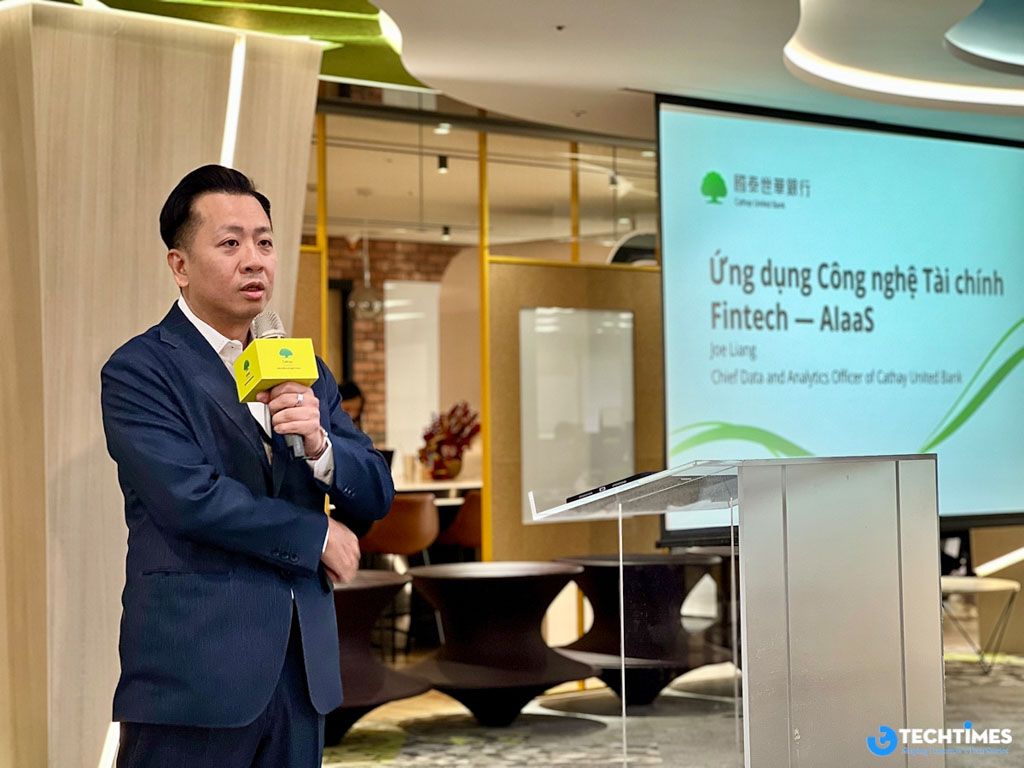 cathay financial group redefining banking with ai and data (5)