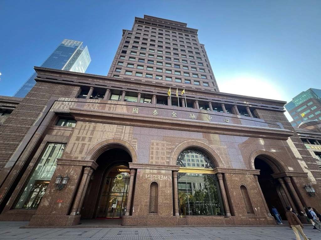cathay life chaebol tai chinh tu bao hiem nhan tho (2)