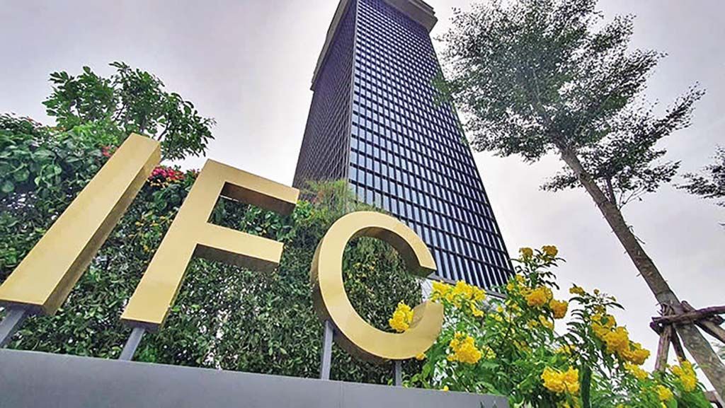 cathay united bank ifc mo khong gian cho dong von quoc te (3)